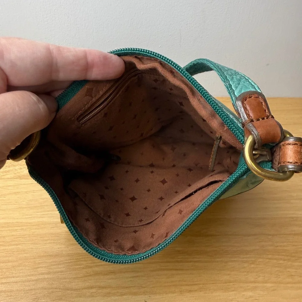 Vintage Fossil Pebbled Leather Long Live Crossbody Bag Womens Small Teal Brass